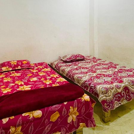 Om Sai Guest House Varanasi Esterno foto